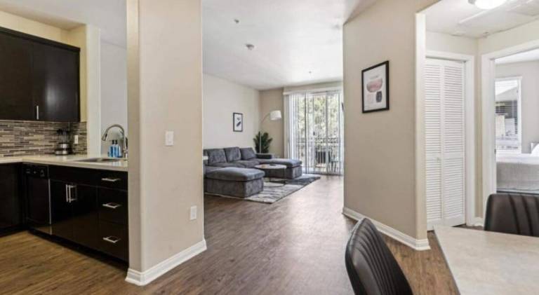Cozy Marina Hideaway Gym, Pool & Spa Central — photo 2