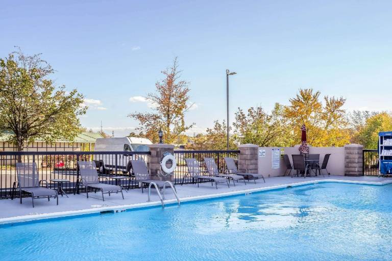 Comfort Inn Greensboro - Kernersville — photo 3