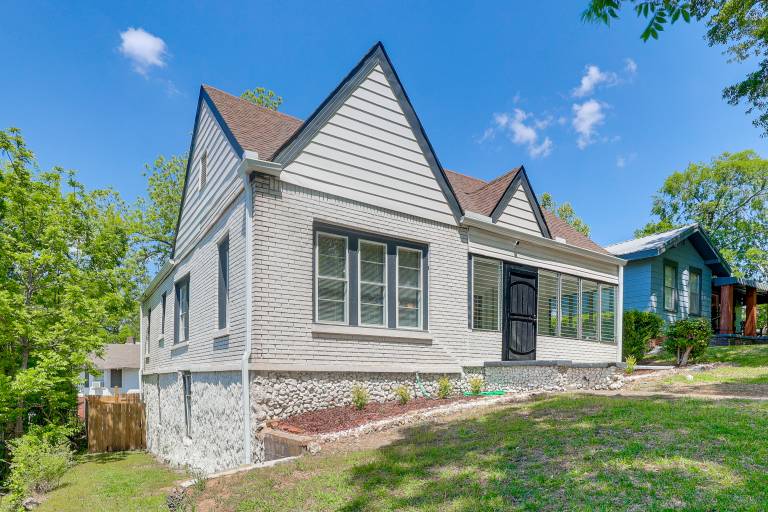 Walkable 1920s Charmer Near Downtown Birmingham! in Al