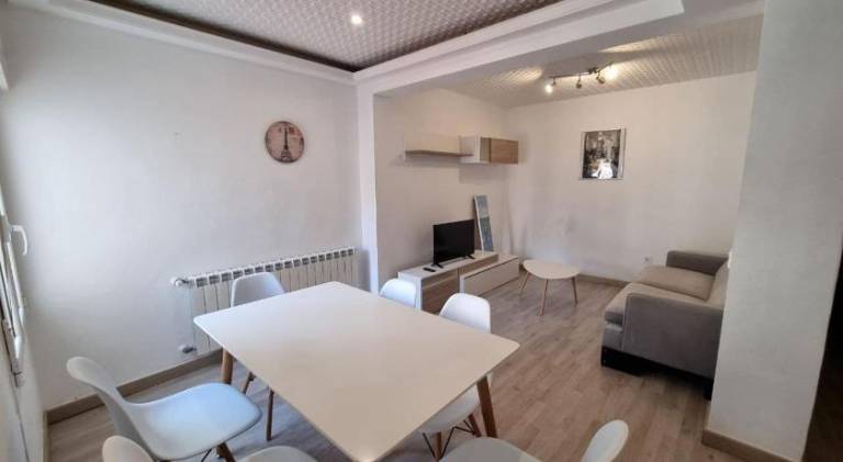 Holiday apartment with 2 rooms for 4 persons in Gijon