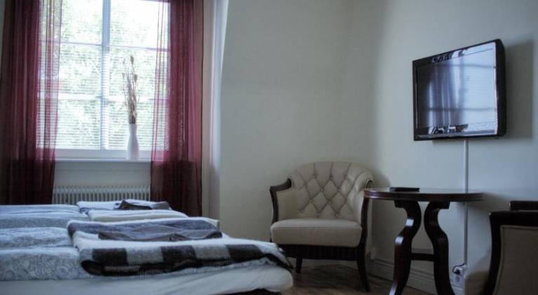 Rental apartment with barbeque, patio & garden — photo 2