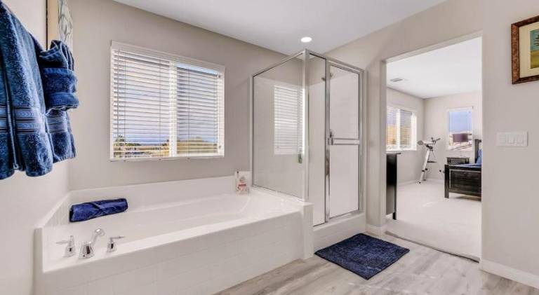 Big house with pool & hot tub | Pet-friendly — photo 2