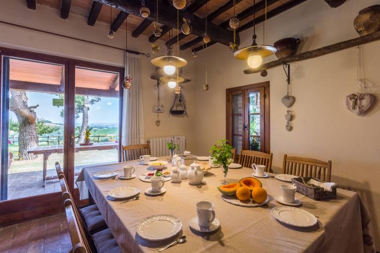 Villa with garden, BBQ & patio — photo 4