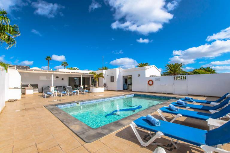 Villa  Playa Blanca