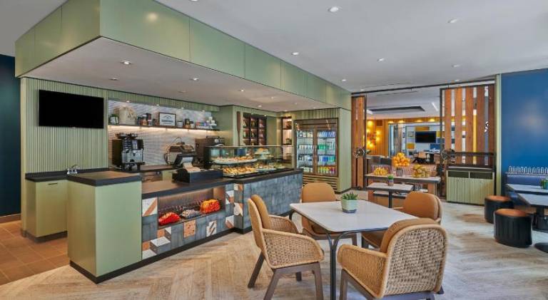 Hyatt Centric The Pike Long Beach — photo 5