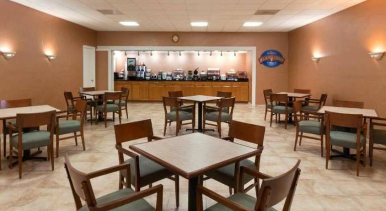 Baymont by Wyndham Salem Roanoke Area — photo 5