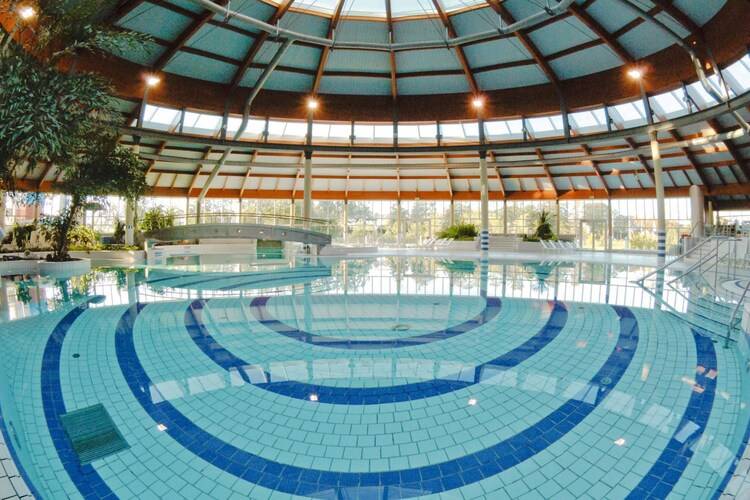Fully equipped beautiful rental apartment with sauna, garden & pool | Pets are welcome in Ostseebad Baabe