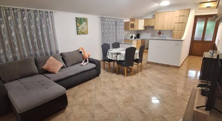 Rental apartment with 2 rooms for 4 persons — photo 3