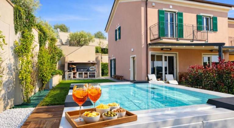 Villa with jacuzzi in Chiavari