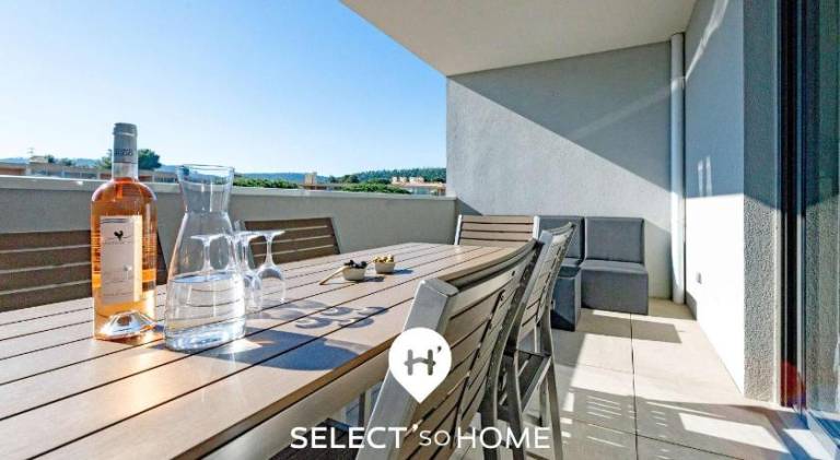 Rental apartment with patio & pool | Close to the beach | Pets allowed — photo 4