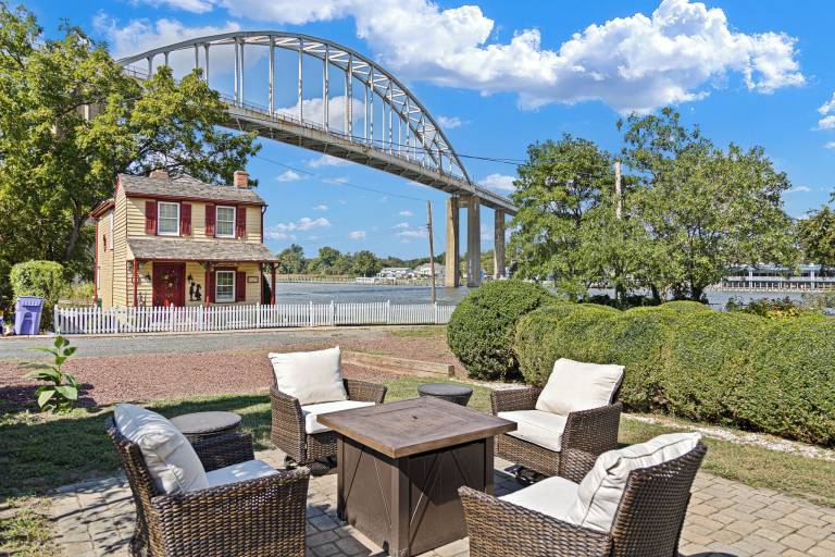 House Chesapeake City