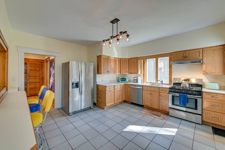 Spacious Historic Home in the Berkshires! — photo 3