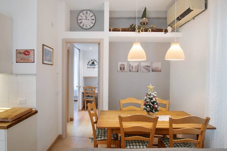Apartment 'Vinc Trotti House Of Dj-vu' with Mountain View, Wi-Fi and Air Conditioning — photo 2