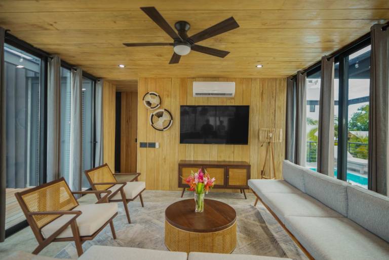 Family-oriented beautiful villa with fast internet, BBQ & terrace | Sea view | Close to the beach | Dogs allowed — photo 4
