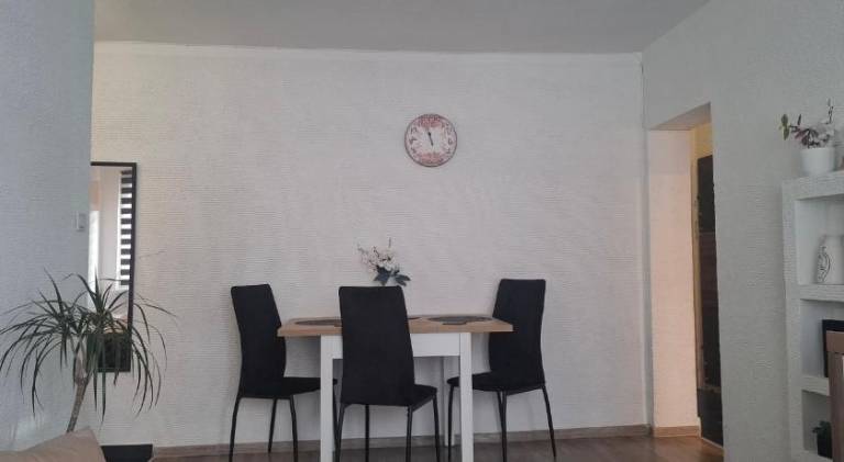 Apartment with 2 rooms for 6 persons — photo 5