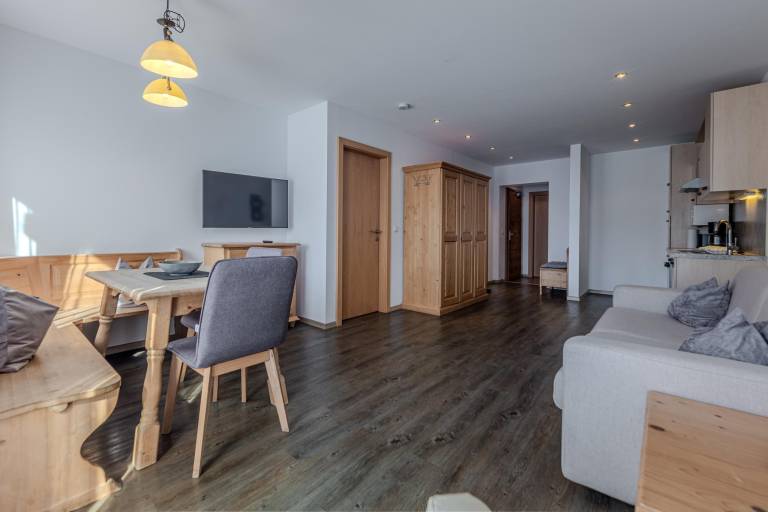Apartment with patio | Nature view | Next to the ski | Pets allowed — photo 3