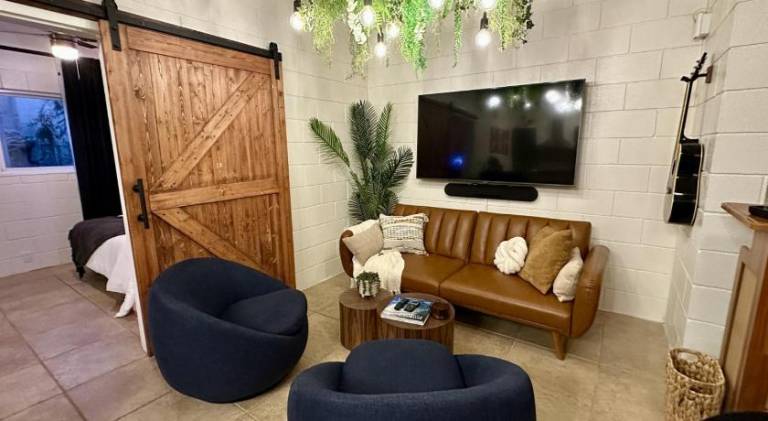 Rental apartment | Close to the beach | Pet-friendly in El Segundo, CA