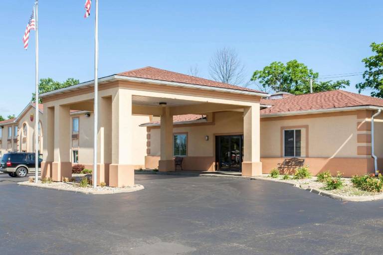 Quality Inn & Suites Seville in Medina, OH