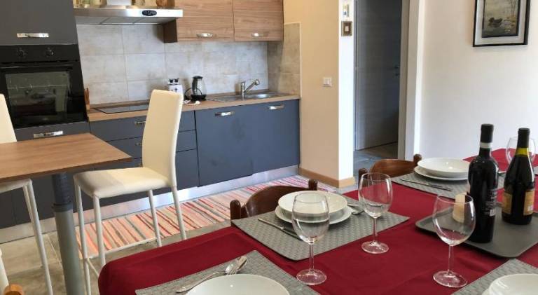 Apartment with patio, garden & pool in Tignale