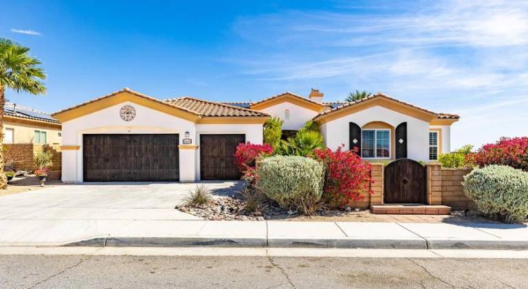 Fully equipped vacation home with hot tub, garden & private pool | Suitable for remote work | Pet-friendly in Desert Hot Springs, CA