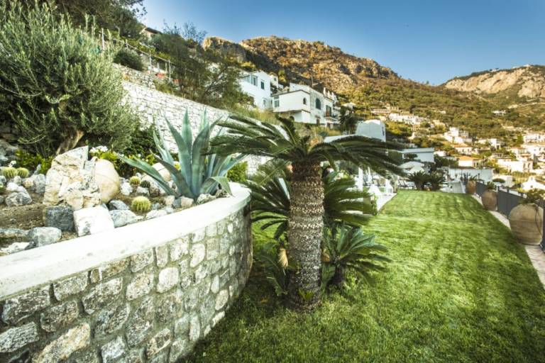Children-friendly wonderful house with private pool & garden | Pets allowed — photo 4