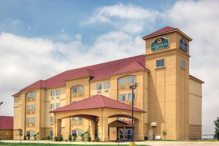 La Quinta Inn & Suites by Wyndham Dumas in Dumas, TX