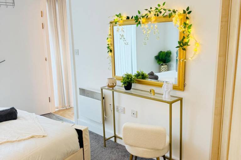 Flat - Sleeps 4 - Parking - Balcony - Pet friendly — photo 4