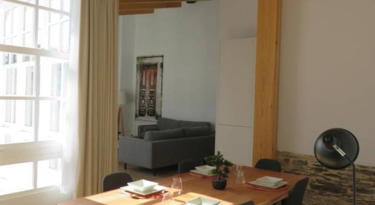 Serviced apartment with patio — photo 5