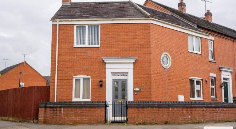 House | Pet-friendly in Stafford