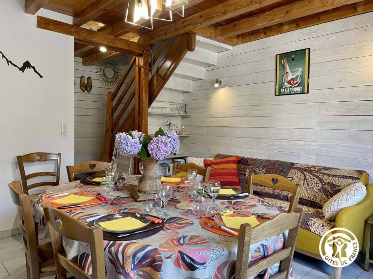 Gite with BBQ & patio — photo 4