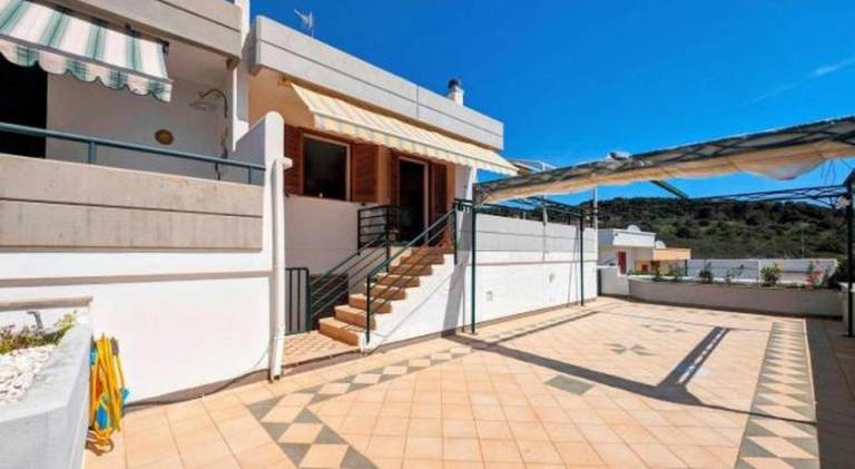 Rental apartment with 3 rooms for 5 persons in Santa Cesarea Terme
