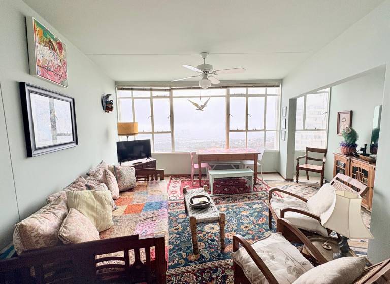 Charming vacation home with barbeque & pool | Pets are welcome — photo 3
