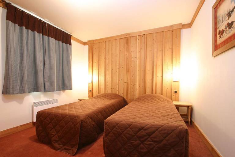 50m from shops, terrace, balcony, parking, tv, ski locker, 62m², Les 2 Alpes — photo 3