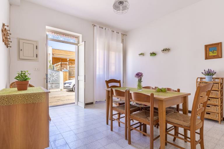 Holiday apartment with yard | Beach view — photo 2