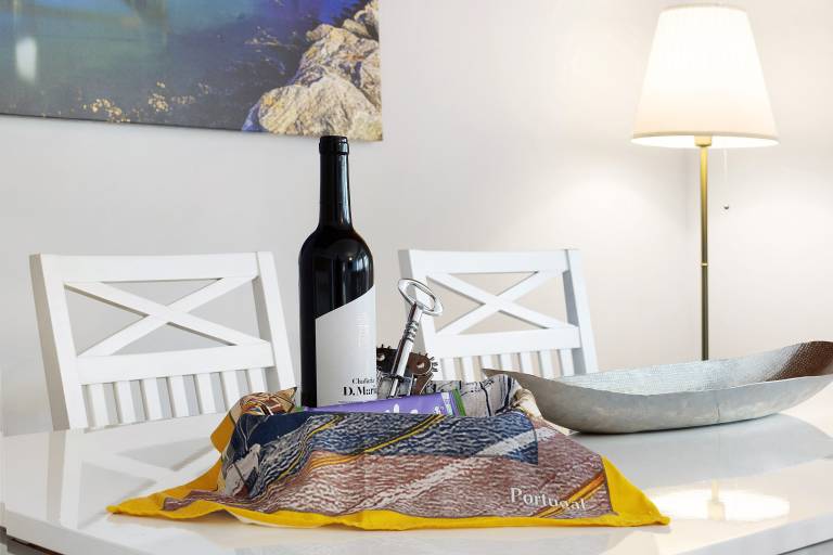 Child-friendly apartment with fast internet, terrace & BBQ | Next to Porto Cathedral | Lake view | Perfect for remote work | Dogs allowed — photo 3