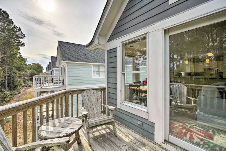 Coastal Home w/ Community Pool < 2 Miles to Beach! — photo 2