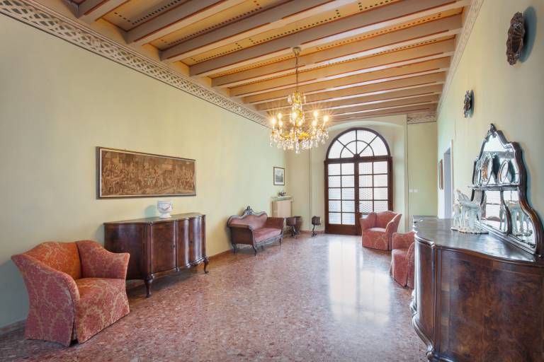 Villa with barbeque, garden & private pool — photo 4