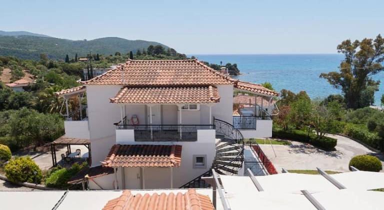Holiday apartment with terrace & yard | Close to the beach | Pets are welcome — photo 5