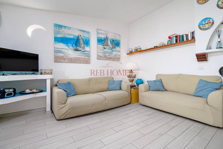 Rental apartment with garden, pool & patio | Sea view — photo 4