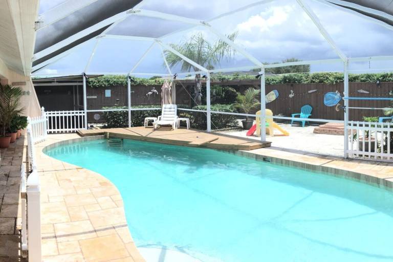 Fully equipped nice house with pool, terrace & grill | Pets are welcome in Leh