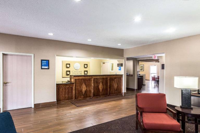 Comfort Inn & Suites - Hannibal — photo 3