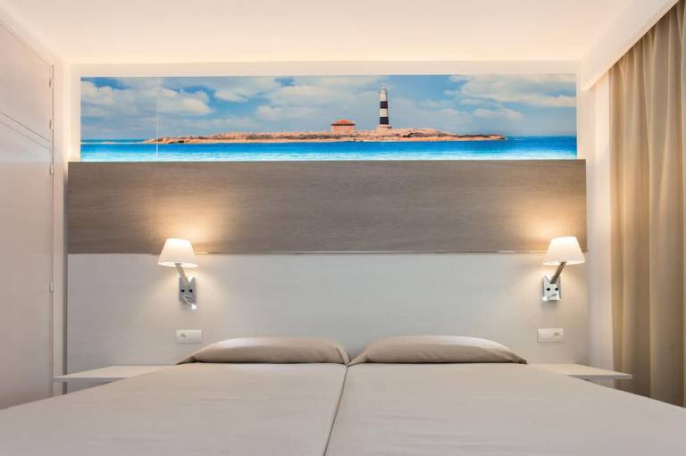 Aparthotel Es Canar