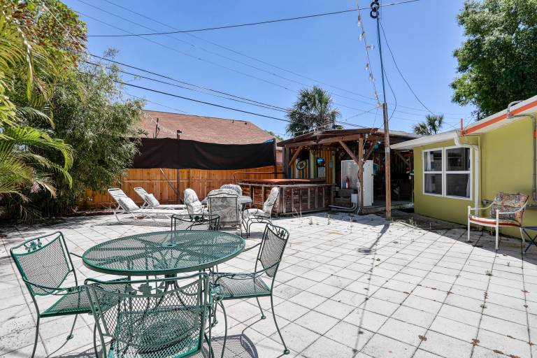 House  Saint Pete Beach