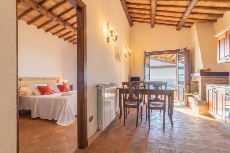 Il Poderaccio Agri-relais: Terrazze: Appartamento con straordinario panorama e piscina condivisa — photo 2