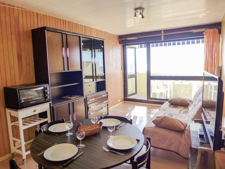 Rental apartment with terrace | Sea view — photo 3