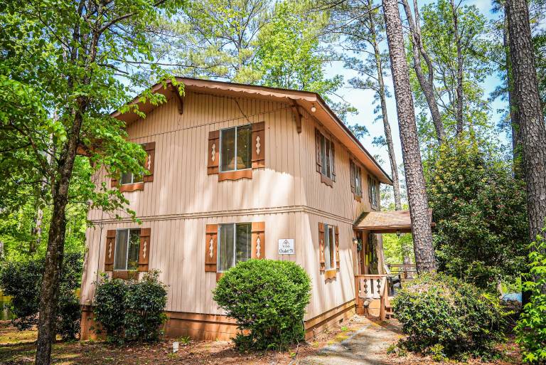 Chalet Pine Mountain