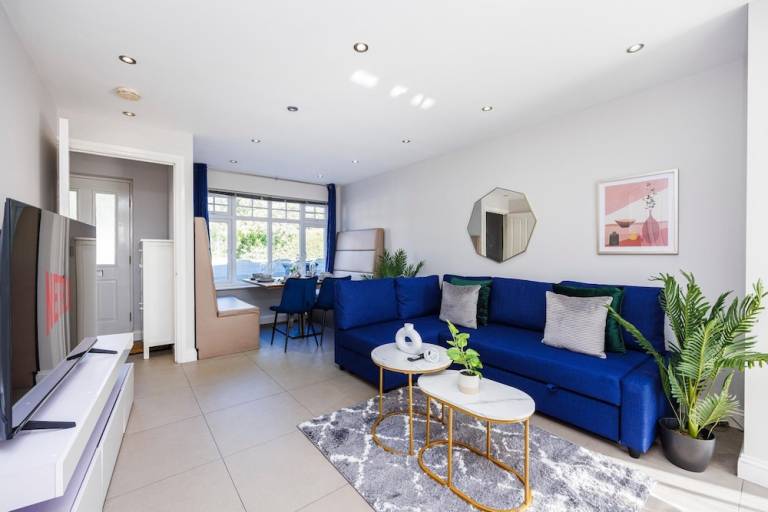 House  London Borough of Hillingdon