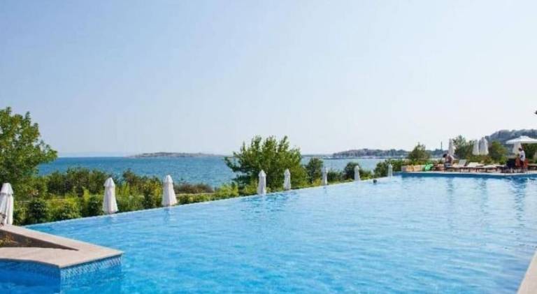 Apartment with pool | Next to the beach | Pet-friendly — photo 3