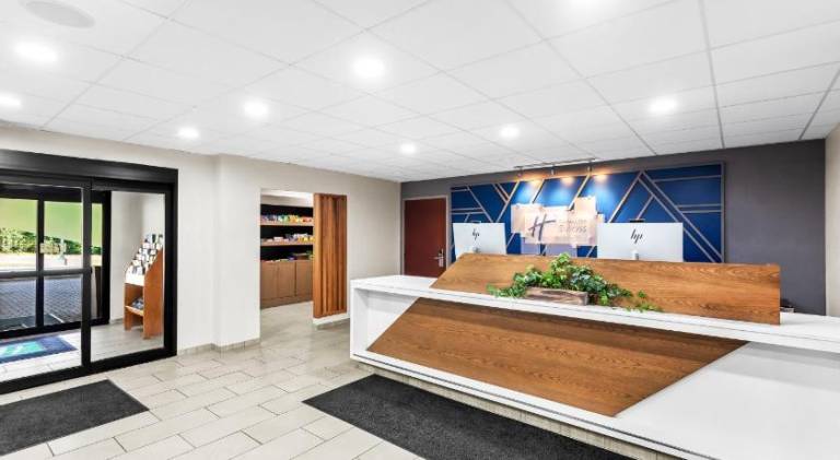 Holiday Inn Express Hotel & Suites Charleston-Southridge By IHG — photo 4