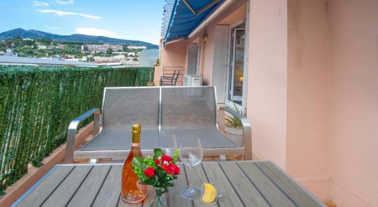 Holiday apartment with 1 room for 4 persons — photo 5
